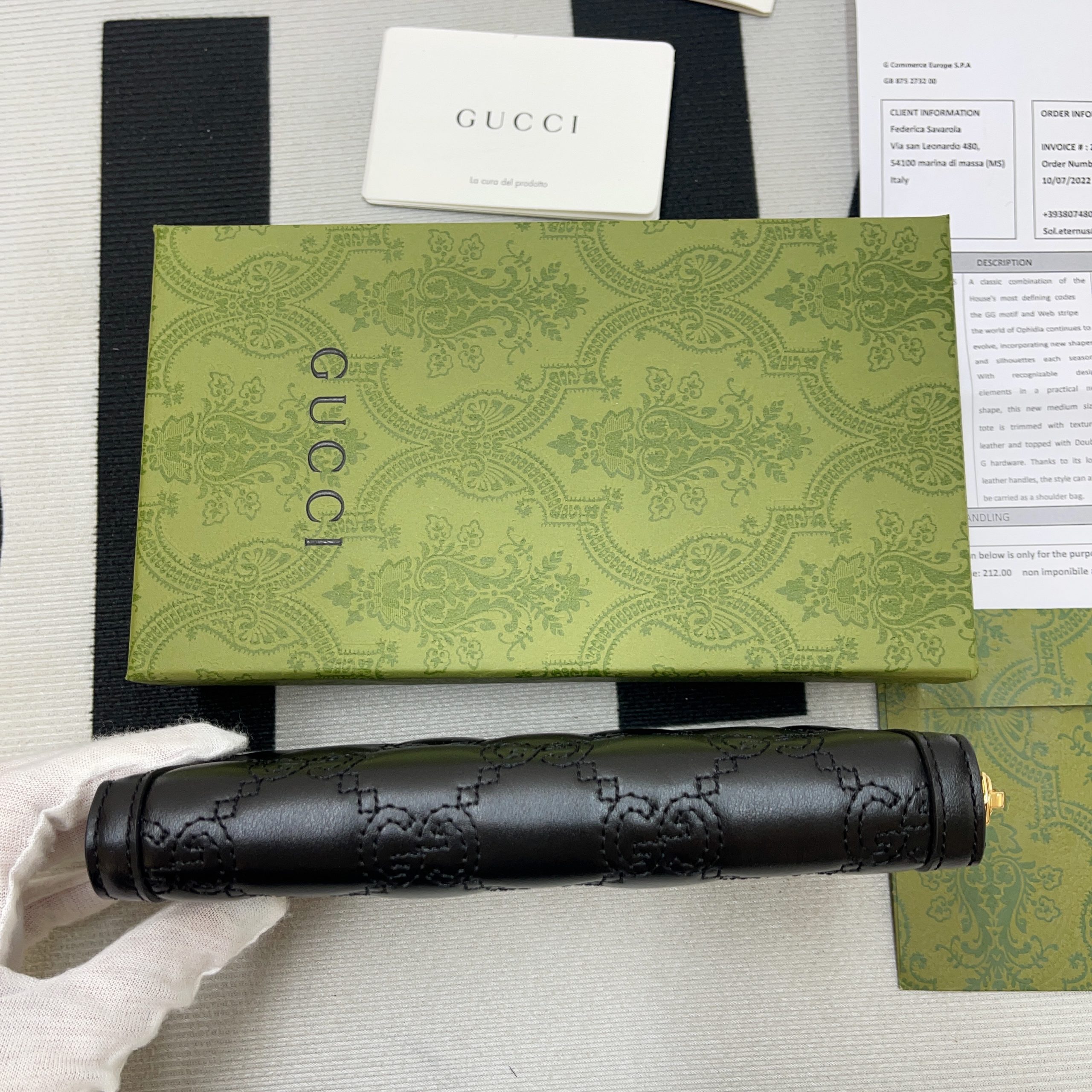 Gvc*1 GG Matelassé Zip-Around Wallet Black For Women 723784 UM8IG 1000 7.6 in/ 19.5 cm