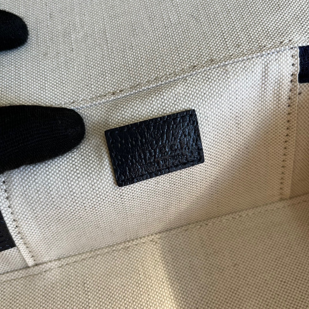 Gvc*1 GG Medium Packing Cube Svp*me Canvas Beige/Grey For Men 7.7in/20cm ‎‎‎726661 KGD0N 4060