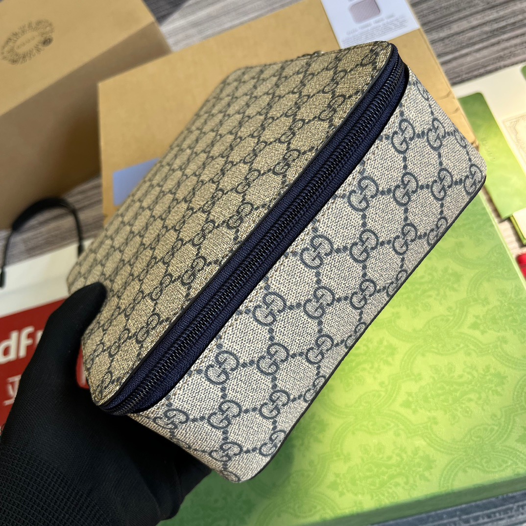 Gvc*1 GG Medium Packing Cube Svp*me Canvas Beige/Grey For Men 7.7in/20cm ‎‎‎726661 KGD0N 4060