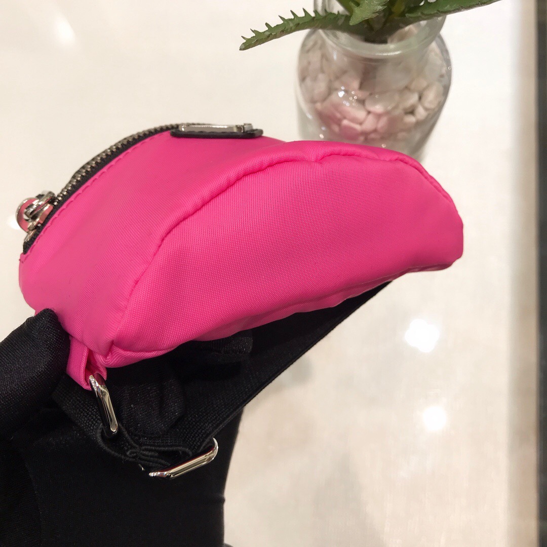 Pra*a Nylon Wristlet Clutch Bag Black/Pink/Red For Women 5.1 in/ 13 cm 2TT095_D02_F0002