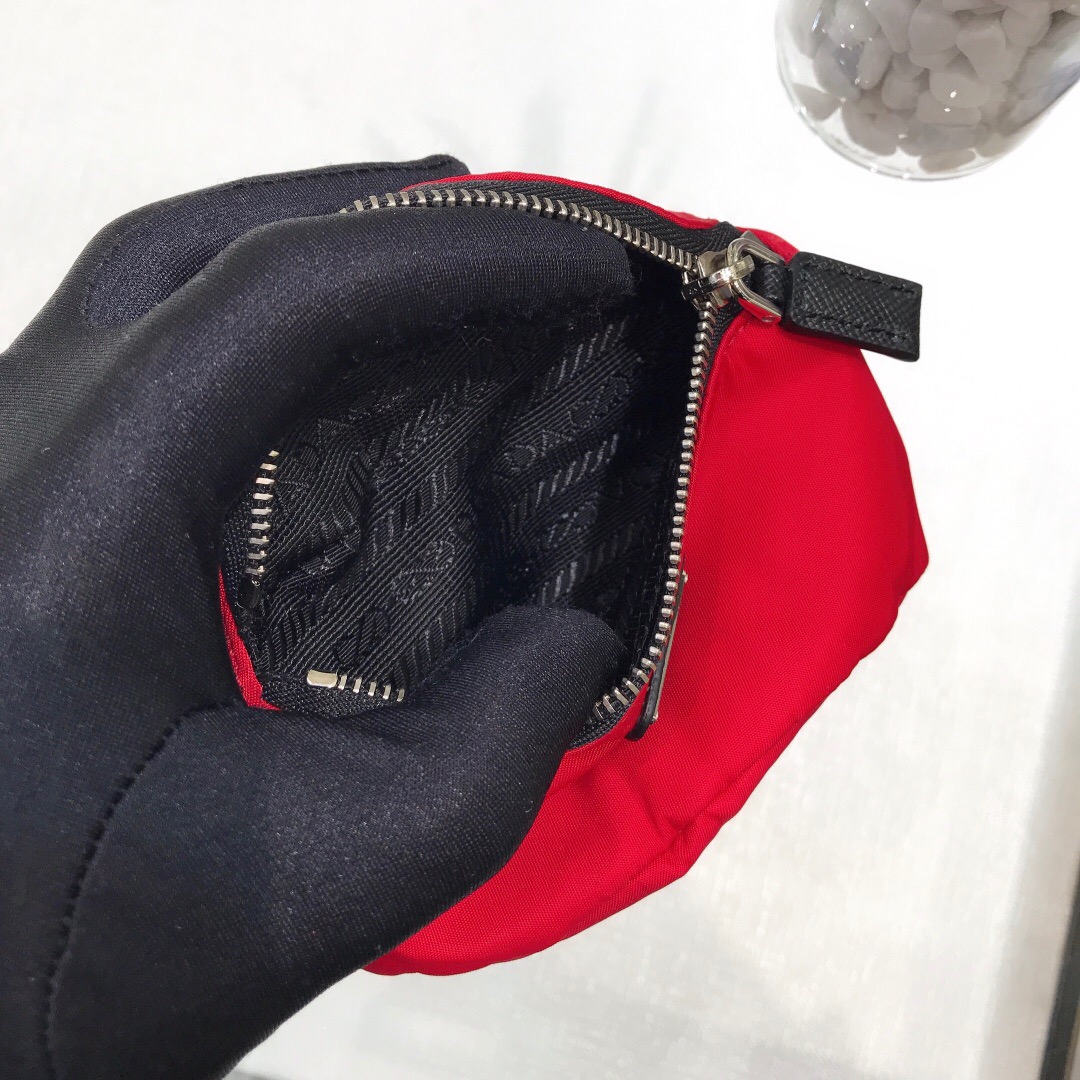 Pra*a Nylon Wristlet Clutch Bag Black/Pink/Red For Women 5.1 in/ 13 cm 2TT095_D02_F0002