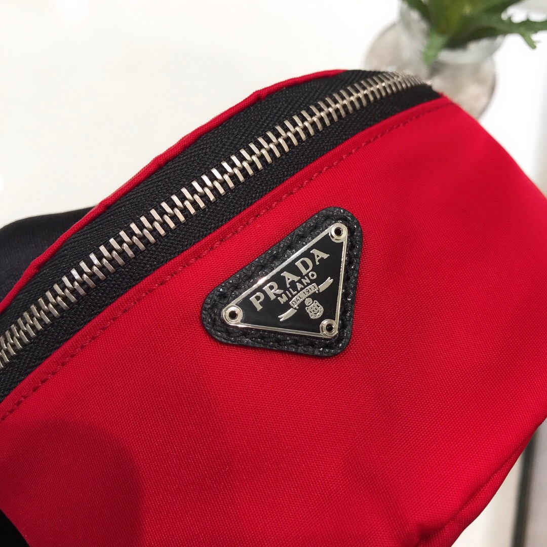 Pra*a Nylon Wristlet Clutch Bag Black/Pink/Red For Women 5.1 in/ 13 cm 2TT095_D02_F0002