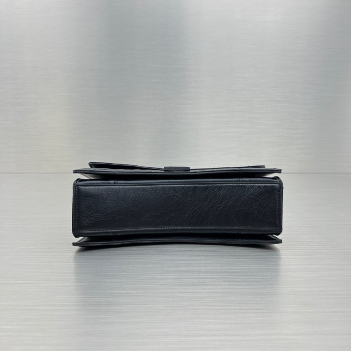 Ba1en*iaga Crush Small Chain Bag Black/Pink/Silver/White For Women‎ 9.8in/24.9cm 716351210J09001