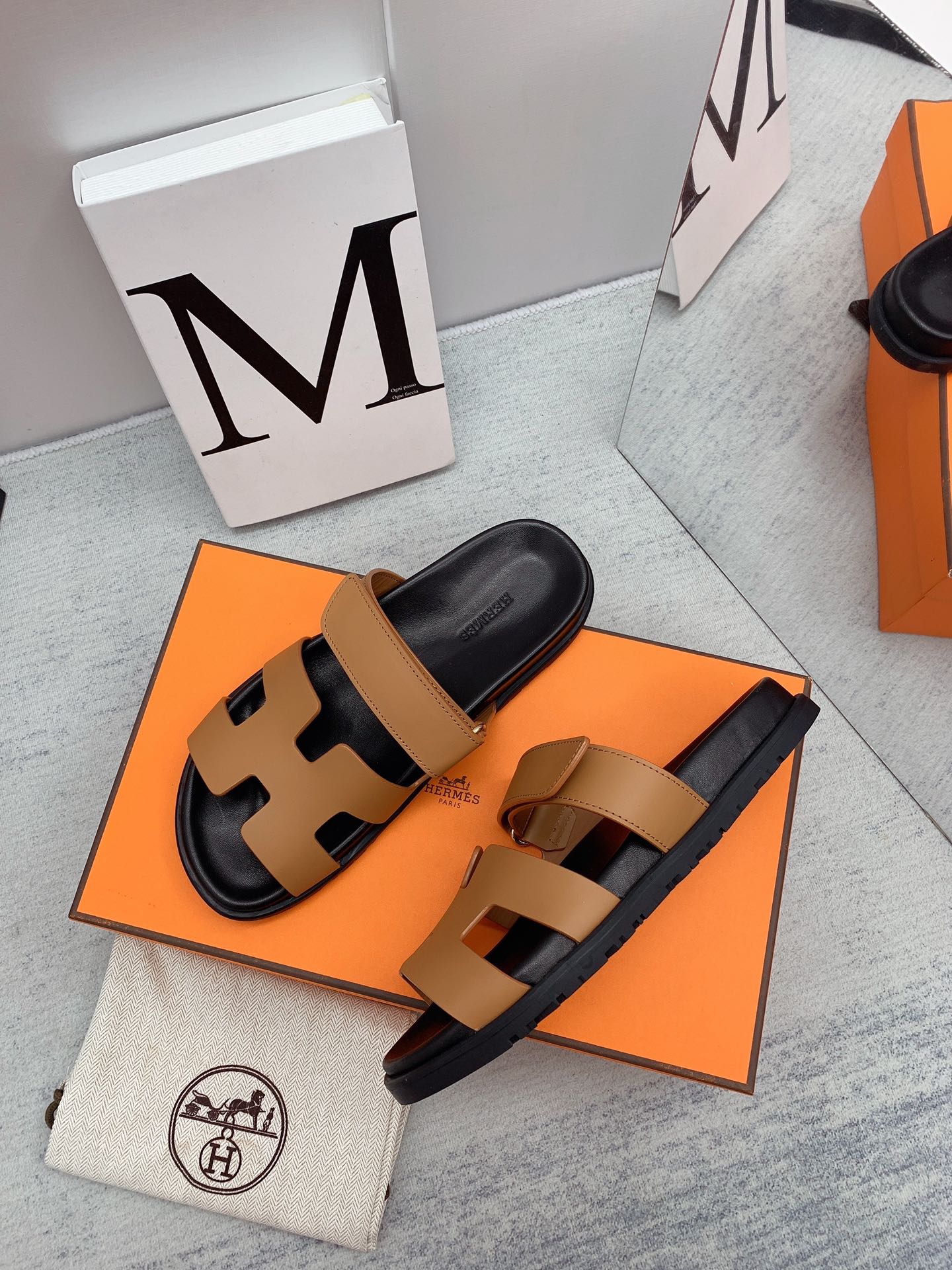 H**me5 Chypre Sandal Brown For Men