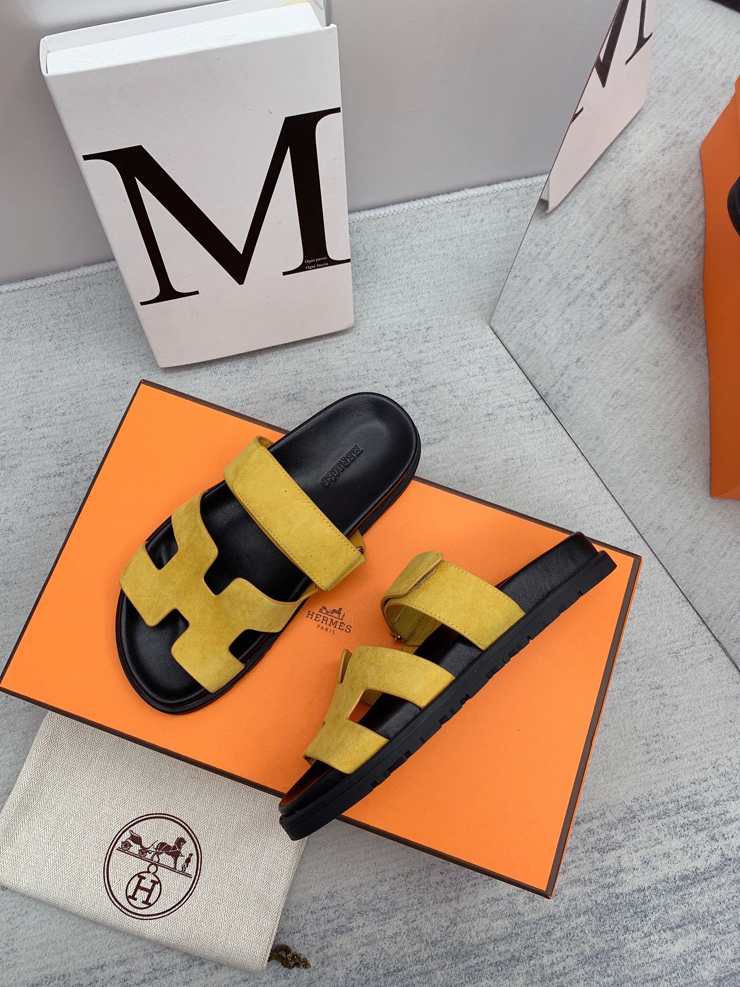H**me5 Chypre Sandal Yellow For Men