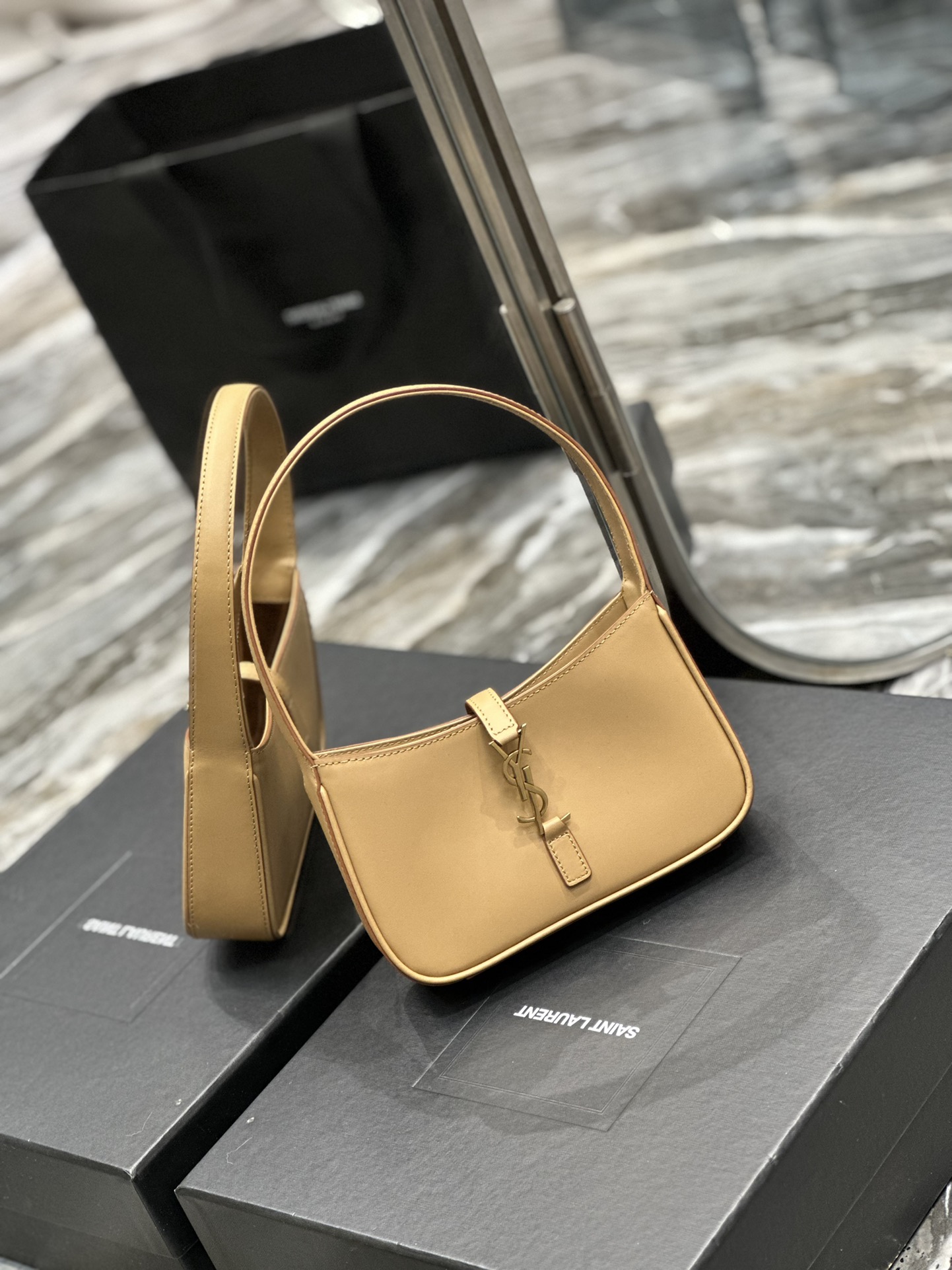 Sa1nt Lau*nt Le 5 A 7 Mini Black/Brown For Women‎ 7.5in/19cm 7103182R20W1000