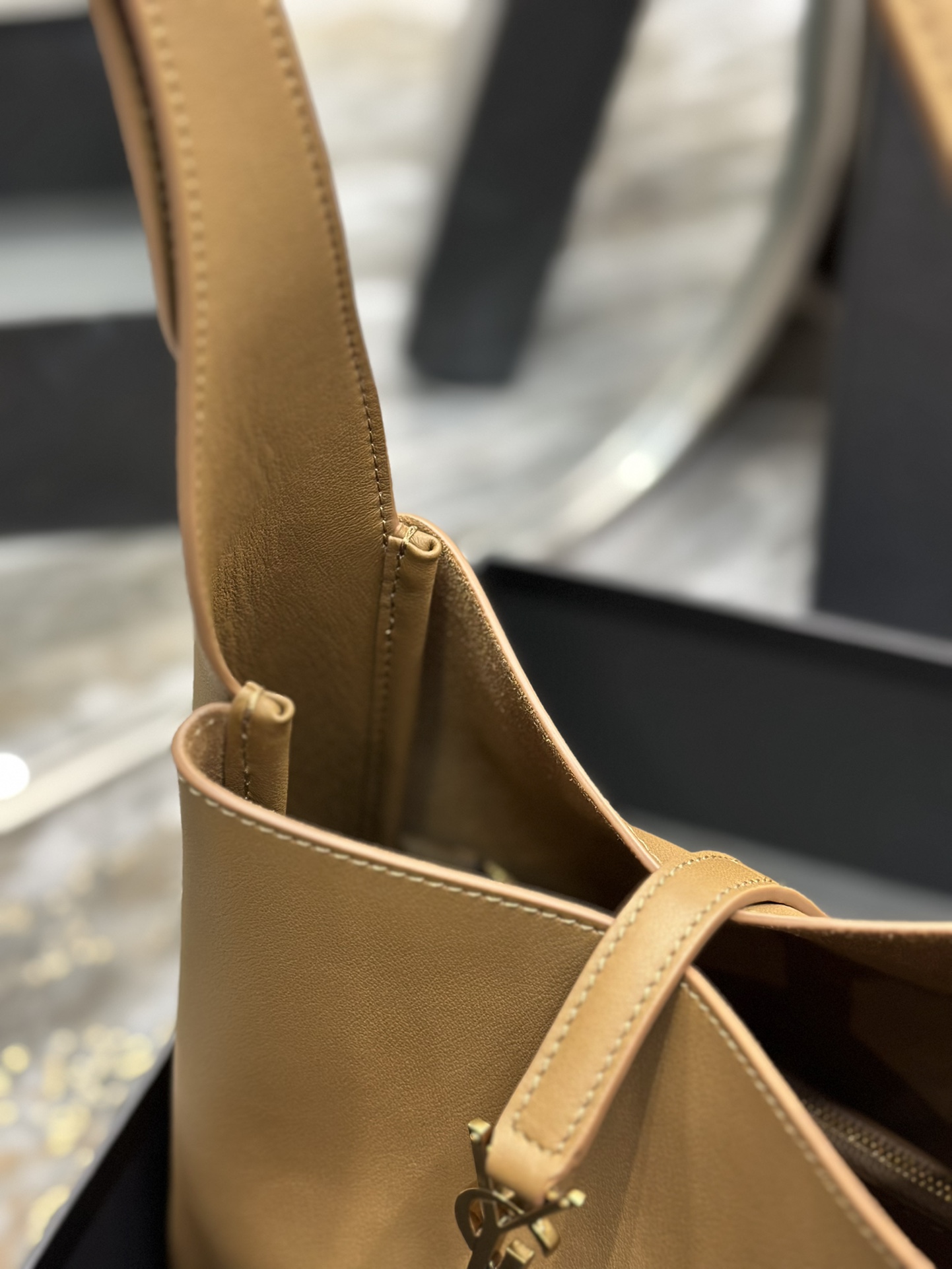 Sa1nt Lau*nt Le 5 A 7 Soft Small Black/Yellow/Burgundy For Women‎ 9in/23cm 713938AAAUQ1000