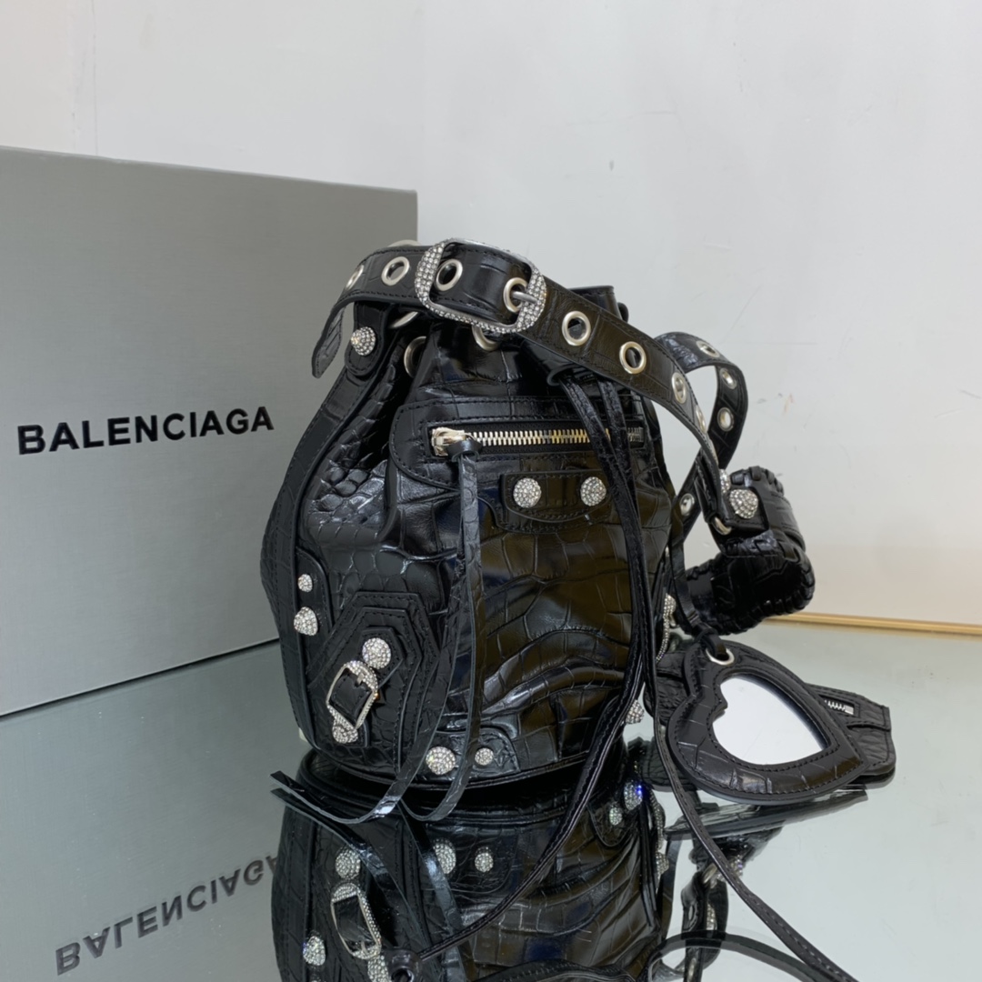 Ba1en*iaga Le Cagole XS Bucket Bag Black For Women‎ 7.8in/19.8cm