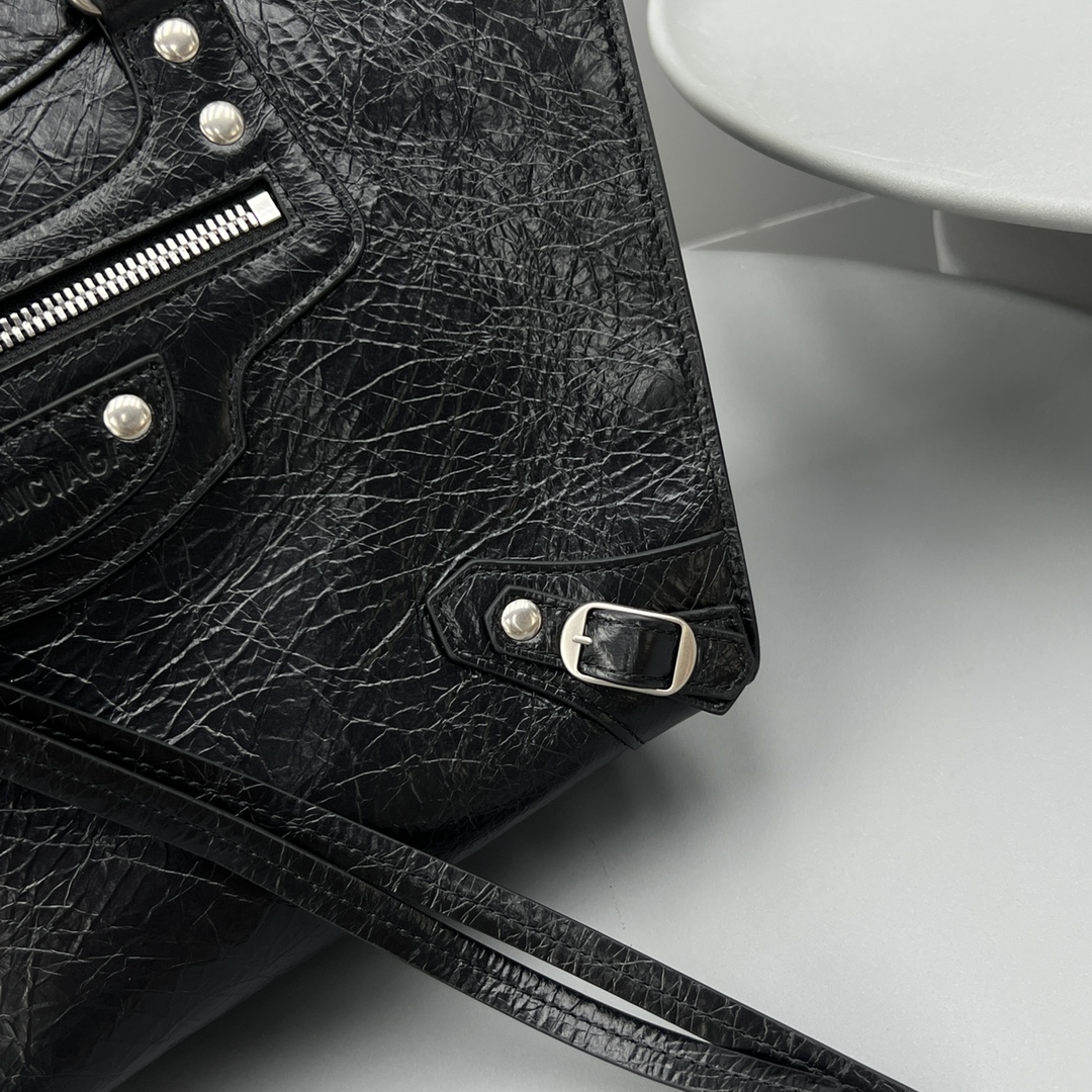 Ba1en*iaga Neo Classic Small Handbag Black For Women‎ 13in/33cm