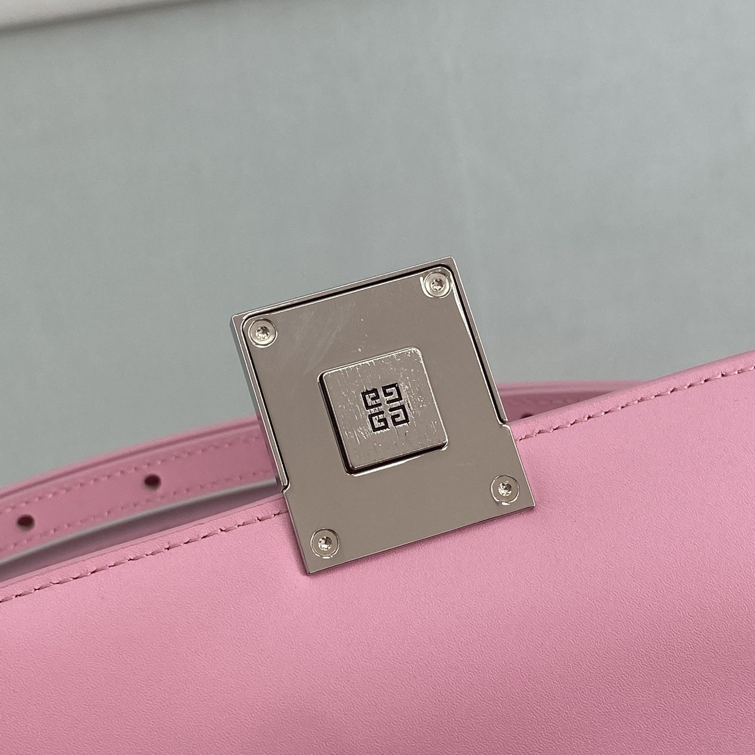 Givenchy Small 4G Bag Black/White/Pink For Women‎ 6.5in/16.5cm