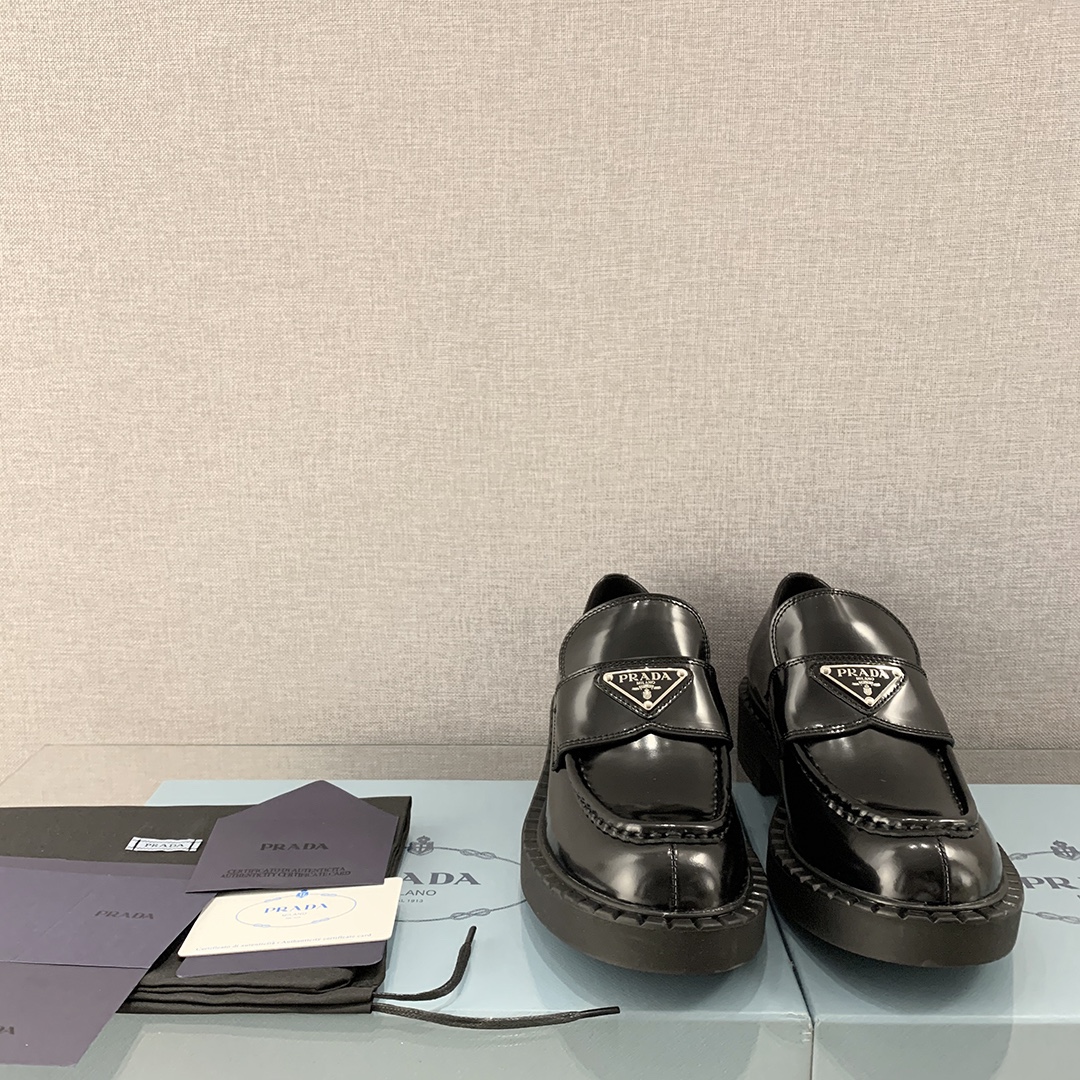 Pra*a Chocolate Patent Loafers Black For Women 1.9 in/ 5cm 1D246M_JHR_F0002_F_B050