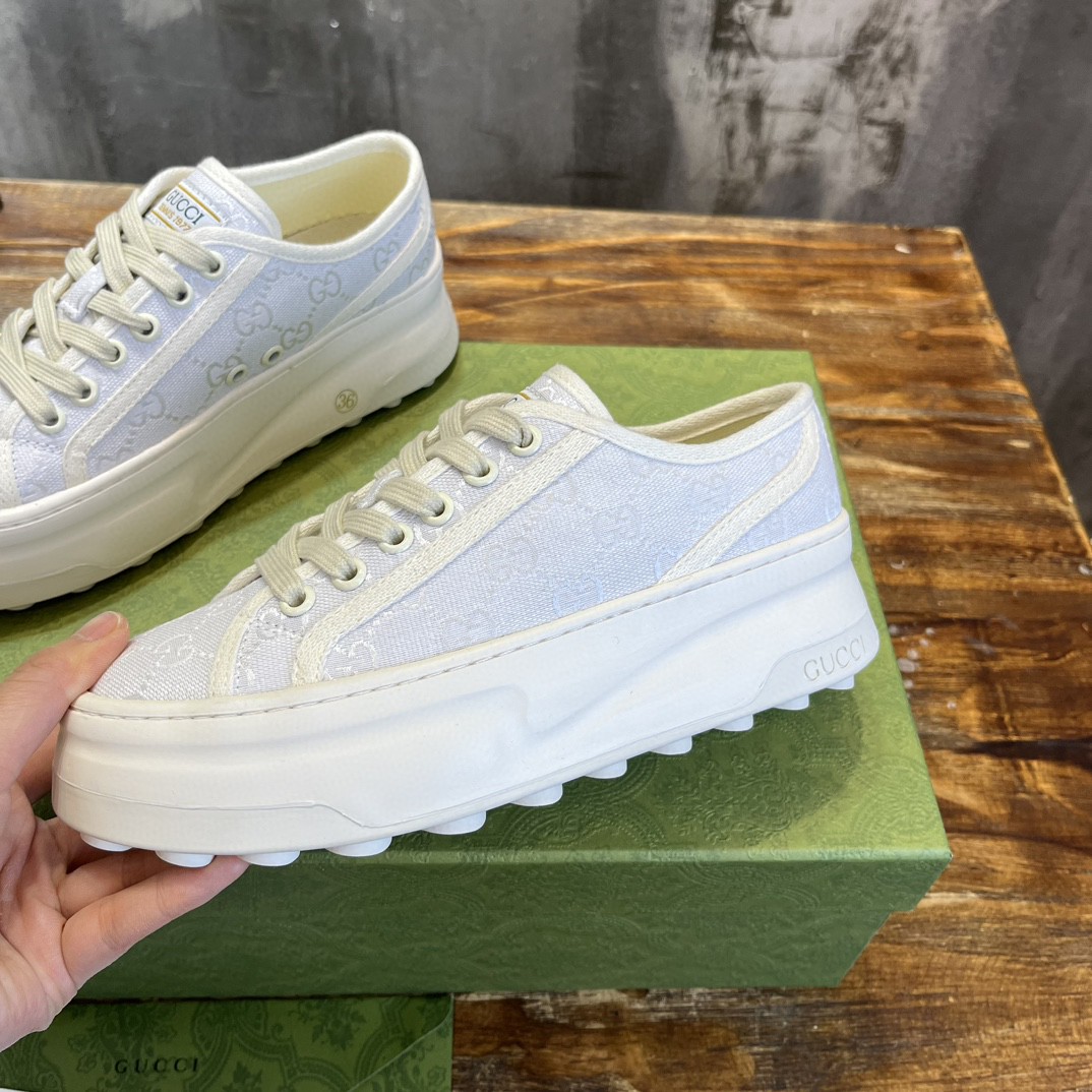 Gvc*1 Low-Cut Sneaker Light Blue For Women