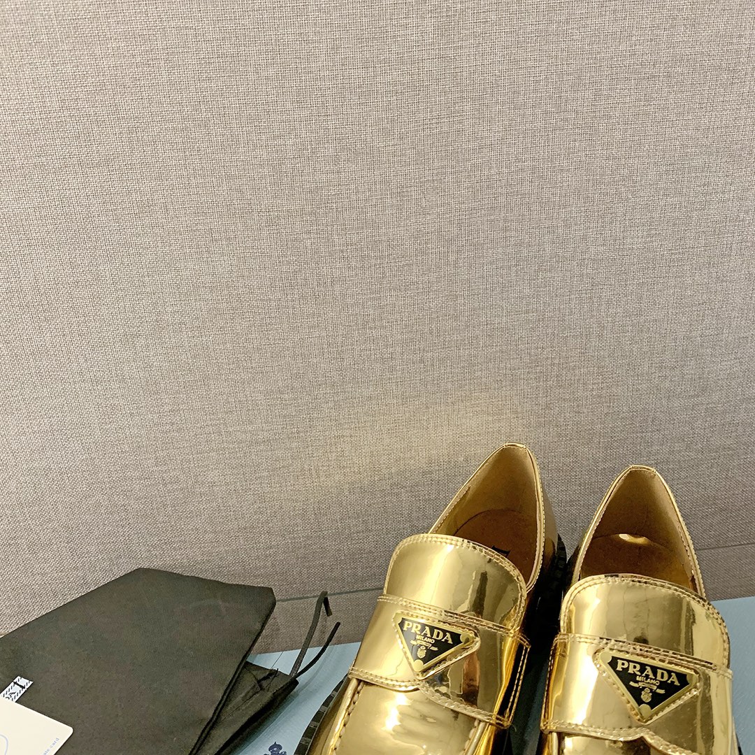 Pra*a Metallic Loafers Gold Tone For Women 1.9 in/ 5cm 1D246M_3AU1_F0522_F_B050