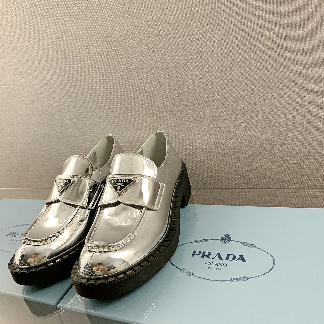 Pra*a Metallic Loafers Sliver Tone For Women 1.9 in/ 5cm 1D246M_3AU1_F0118_F_B050
