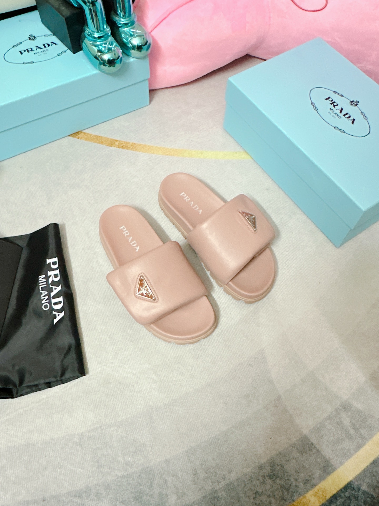 Pra*a Soft Padded Nappa Slides Light Pink For Women 0.8 in/ 2cm