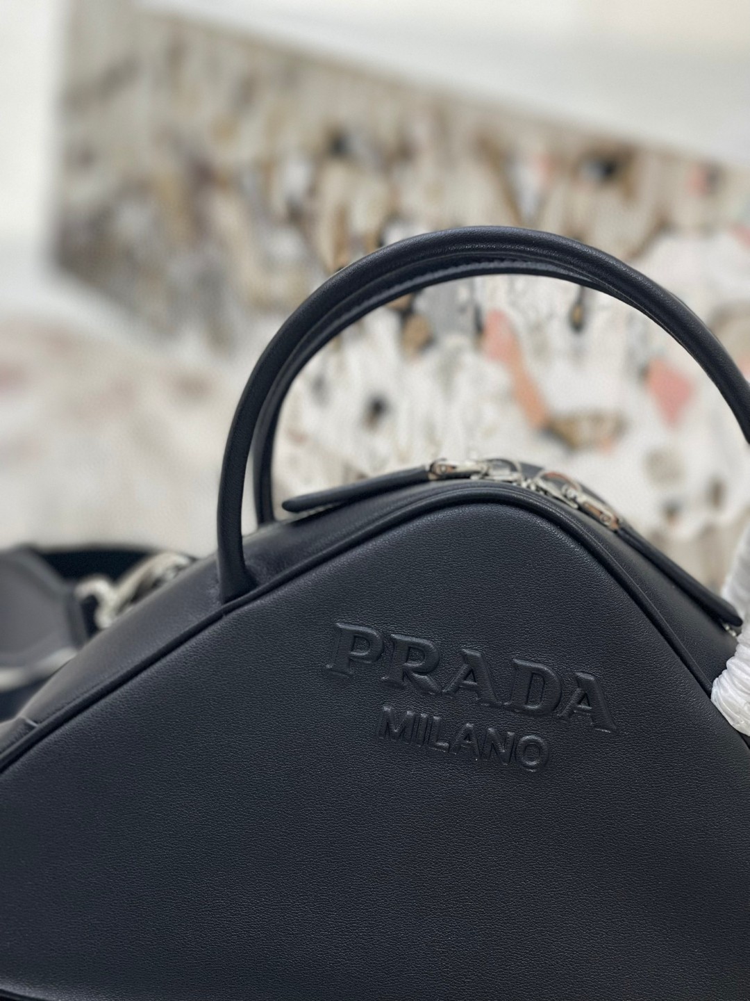 Pra*a Triangle Bag White/Black For Women 9.8 in / 25 cm 1BB082_2BYA_F0009_V_NEO