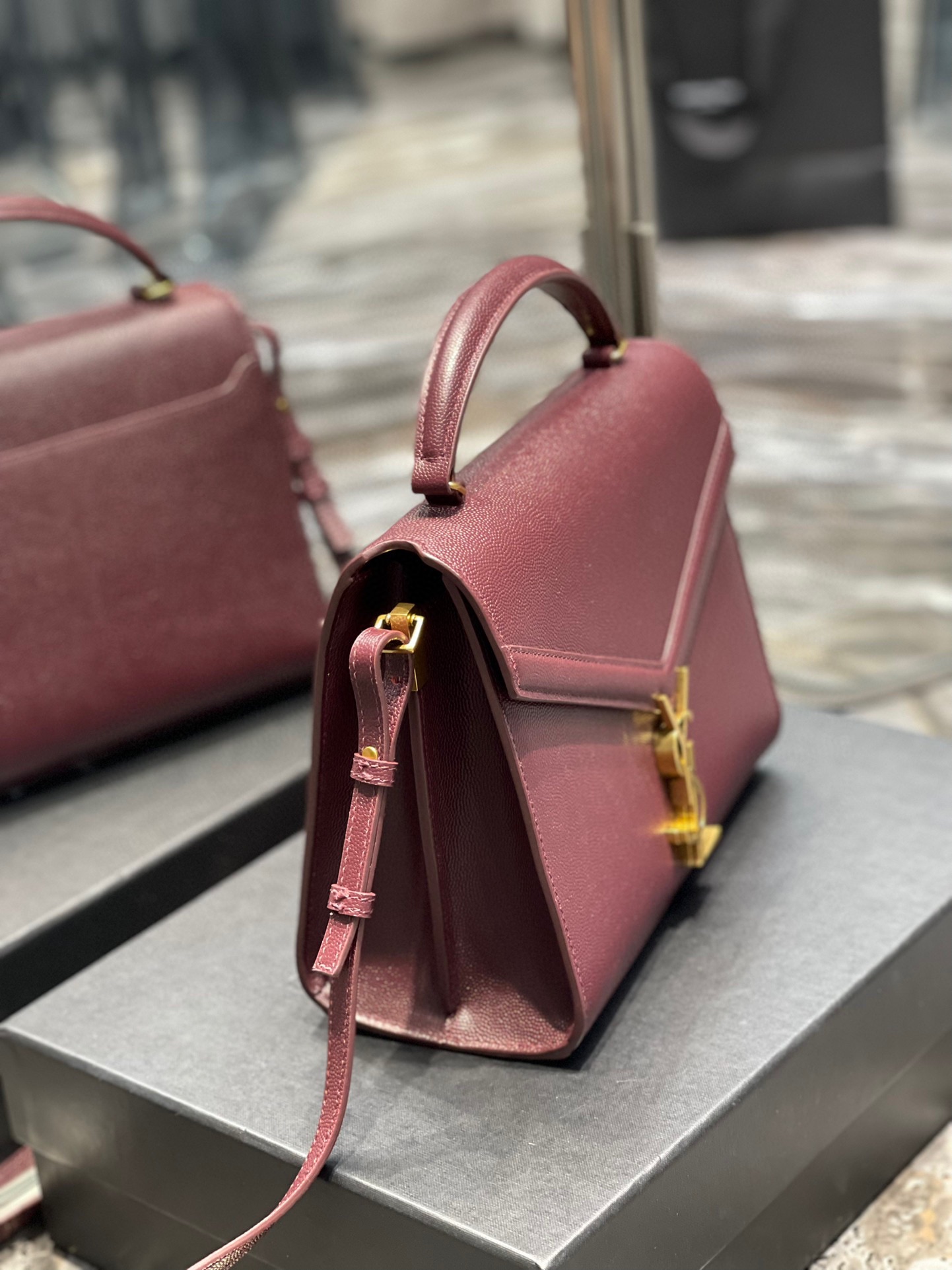 Sa1nt Lau*nt Cassandra Medium Top Handle Bag Black/Burgundy/Green/Grey/Light Yellow For Women‎ 9.6in/24.5cm 6239310SX0W2045