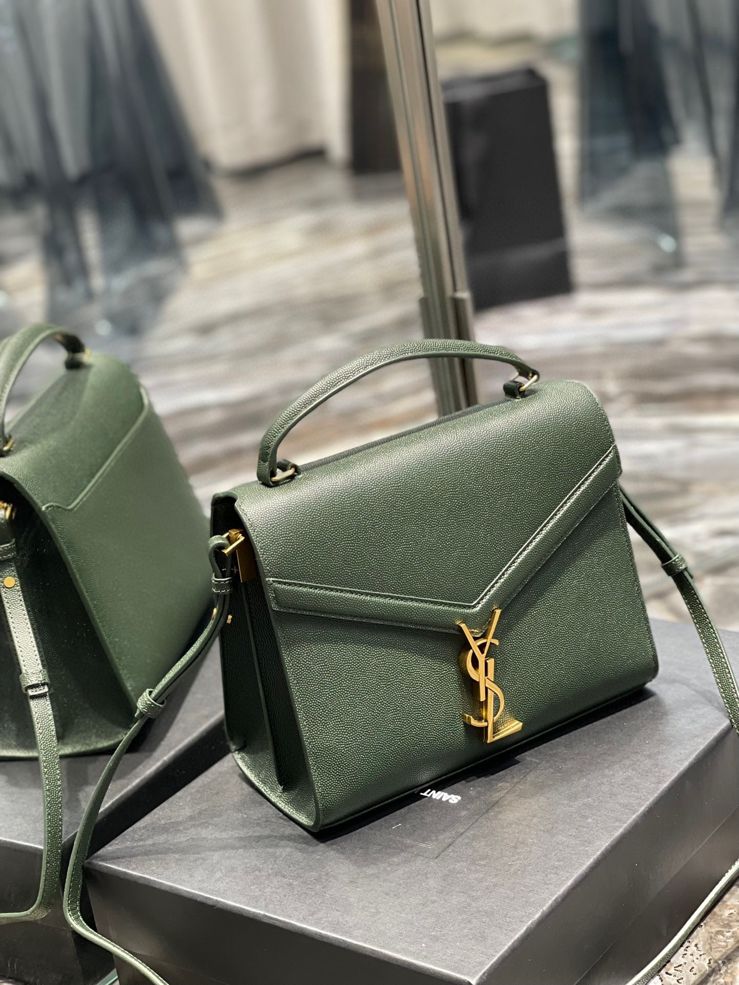Sa1nt Lau*nt Cassandra Medium Top Handle Bag Black/Burgundy/Green/Grey/Light Yellow For Women‎ 9.6in/24.5cm 6239310SX0W2045