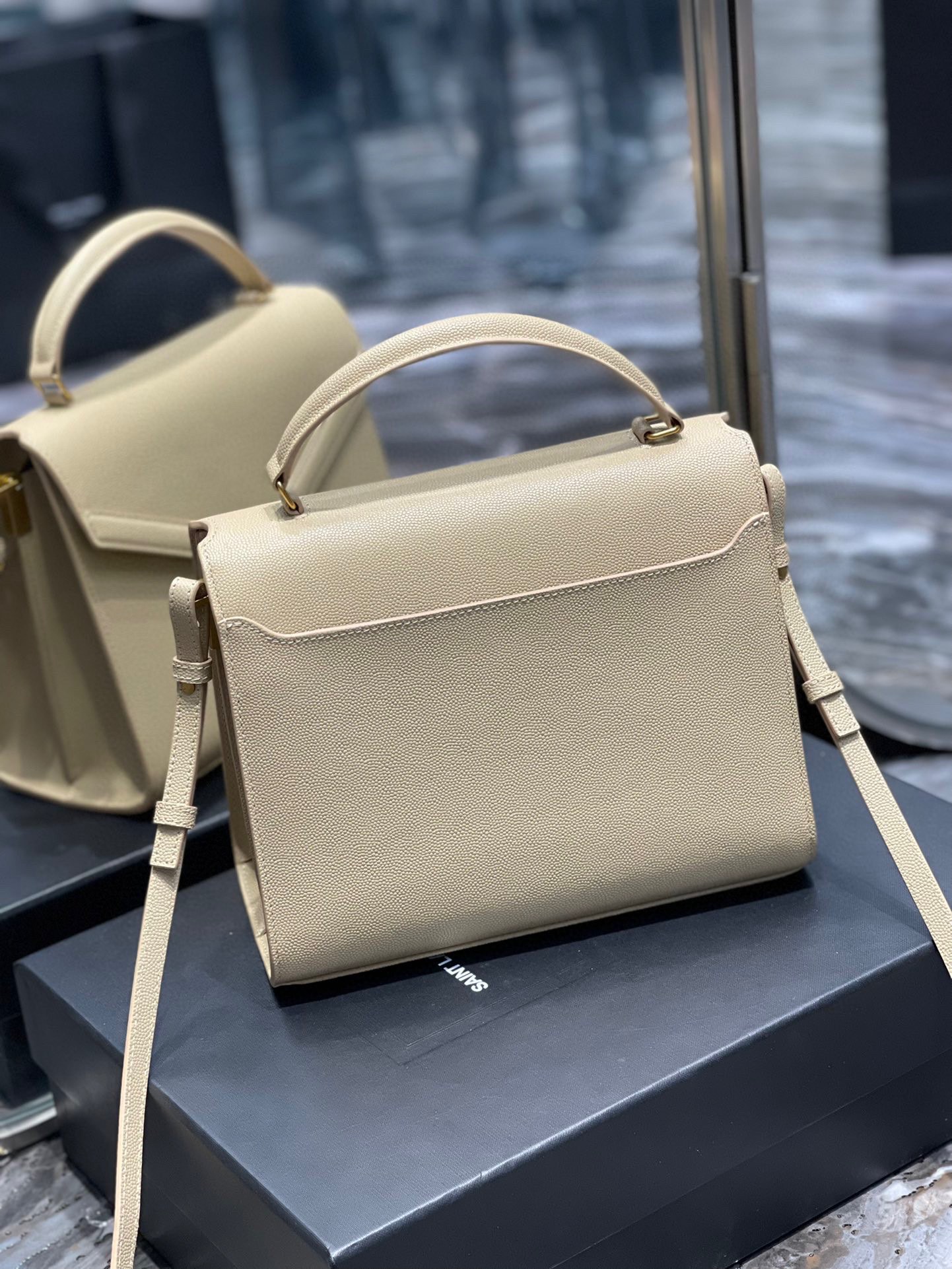 Sa1nt Lau*nt Cassandra Medium Top Handle Bag Black/Burgundy/Green/Grey/Light Yellow For Women‎ 9.6in/24.5cm 6239310SX0W2045