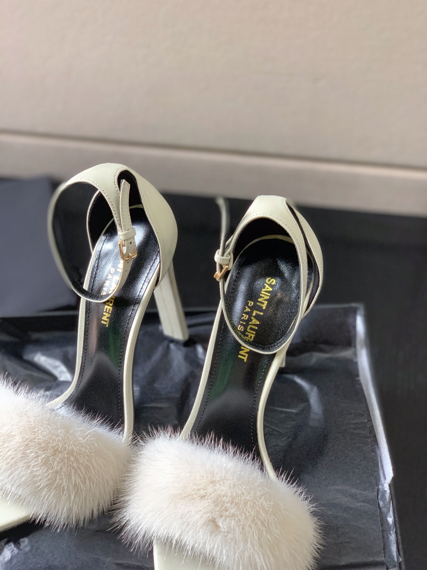 Sa1nt Lau*nt Bea Ankle Strap Sandals White For Women