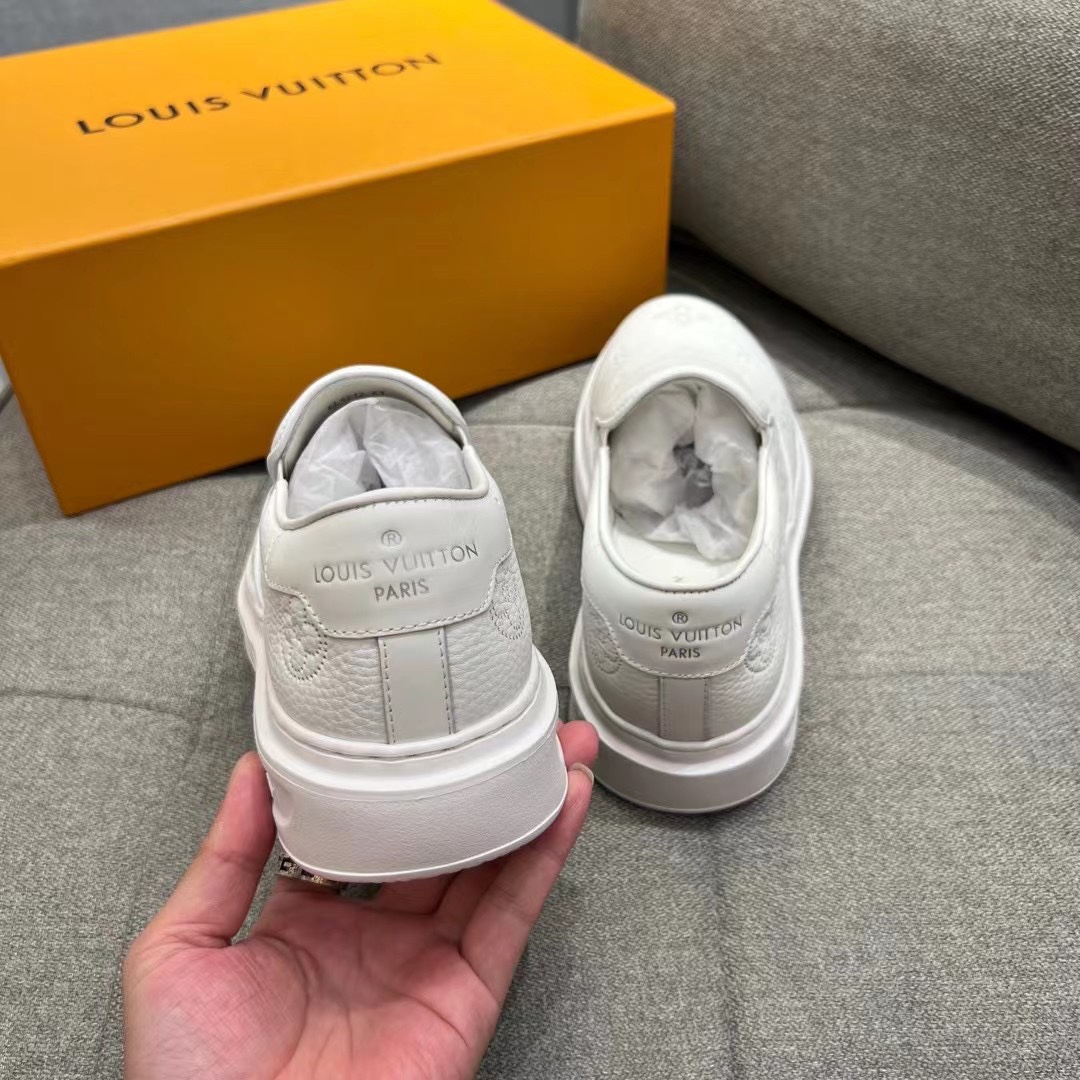 L0vis Vvtt0n Beverly Hills Sneaker White For Men