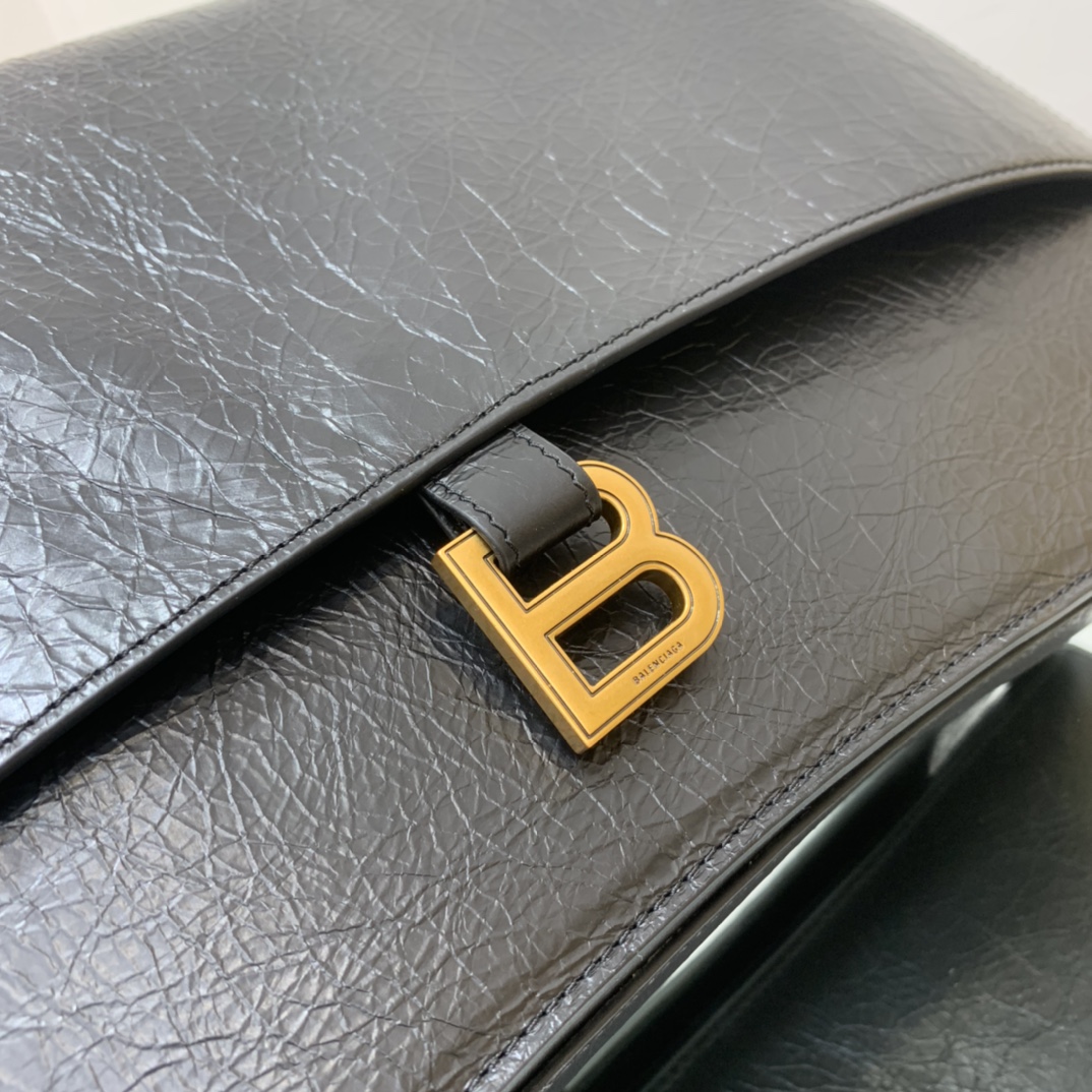 Ba1en*iaga Crush Large Chain Bag In Black For Women 15.7in/ 40cm 716332210IT1000