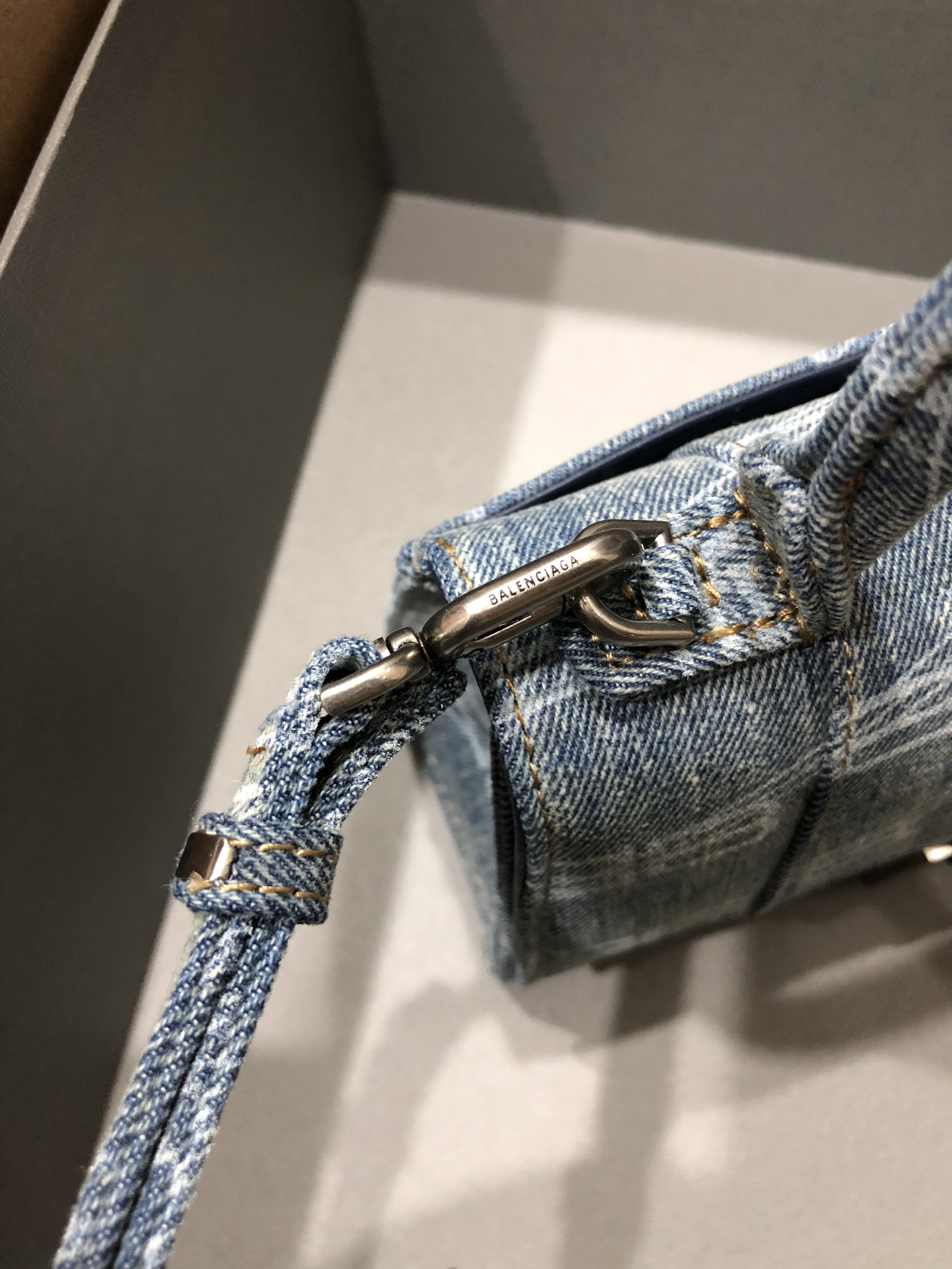 Ba1en*iaga Hourglass XS Handbag Bb Monogram Bleached Denim In Blue For Women 7in/19cm