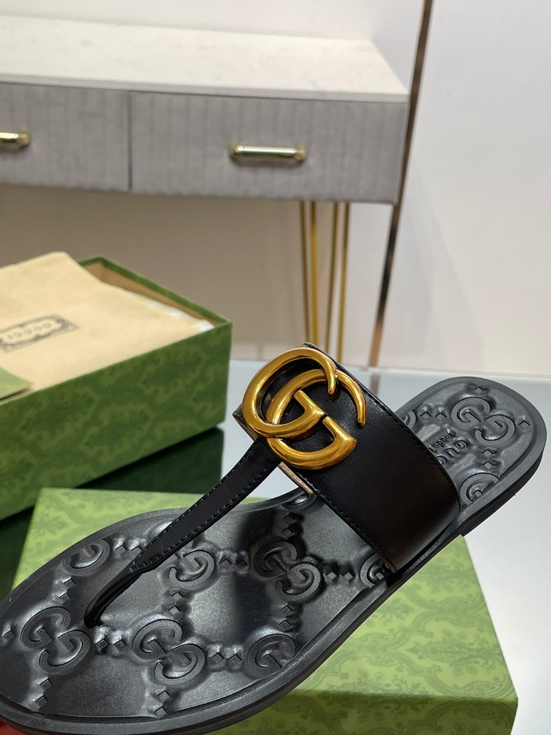 Gvc*1 Thong Sandal With Double G Black For Women ‎