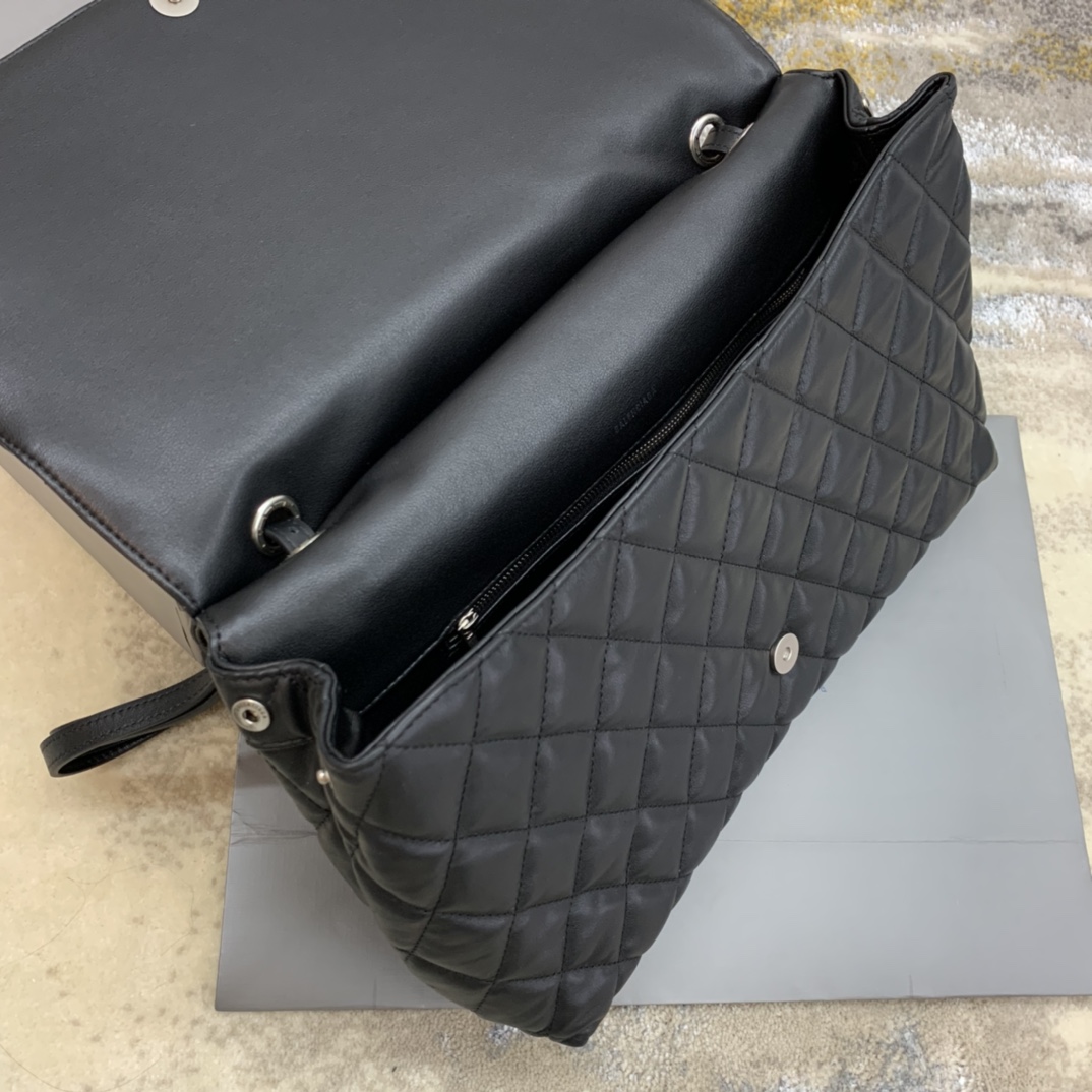 Ba1en*iaga Touch B. Shoulder Bag Quilted Large In Black For Women 14n/36cm