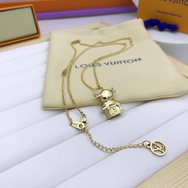 L0vis Vvtt0n Cartoon Figure Pendant Necklace Gold Tone For Women