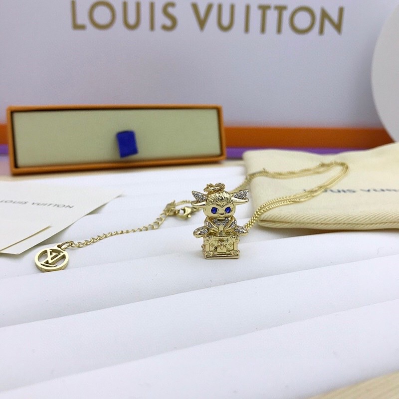 L0vis Vvtt0n Cartoon Figure Pendant Necklace Gold Tone For Women