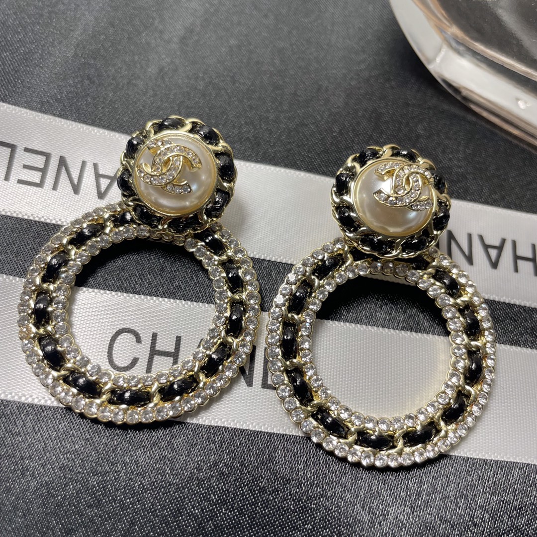 Ch**el Double C Earrings Black For Women