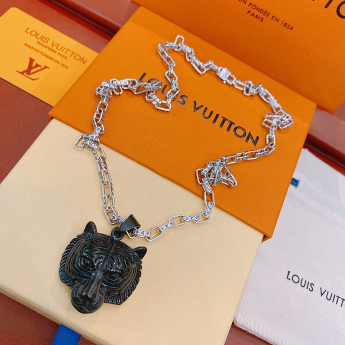 L0vis Vvtt0n Leash Necklace Silver For Women