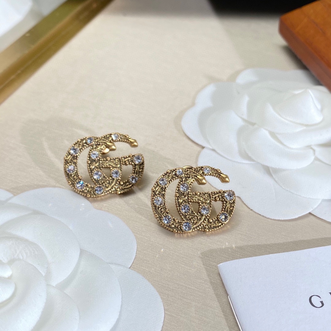 Gvc*1 Logo Stud Earrings Gold For Women
