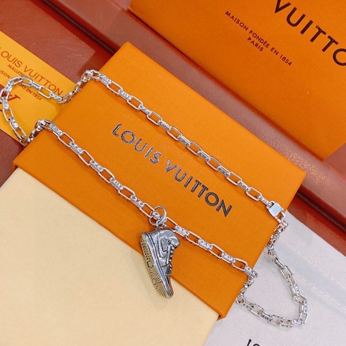 L0vis Vvtt0n Shoe Necklace Silver For Women
