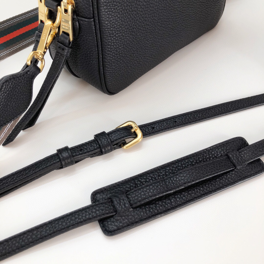 Pra*a Medium Camera Bag With Gold Tone Hardware In Black For Women 8.6in/ 22cm