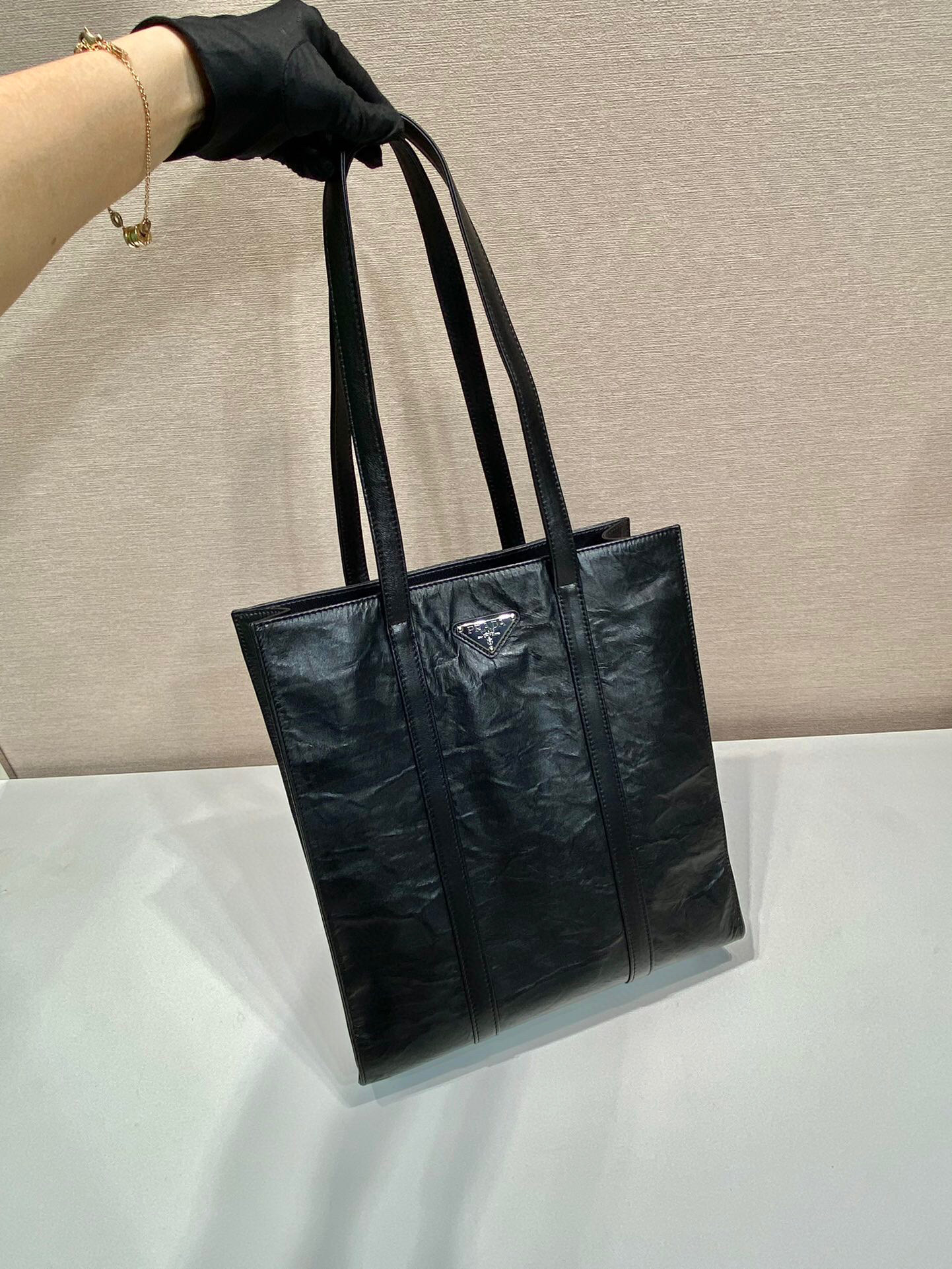 Small Antiqued Nappa Tote Bag In Black For Women 12.9 in/ 33cm 1BG459_UVL_F0002_V_OOO