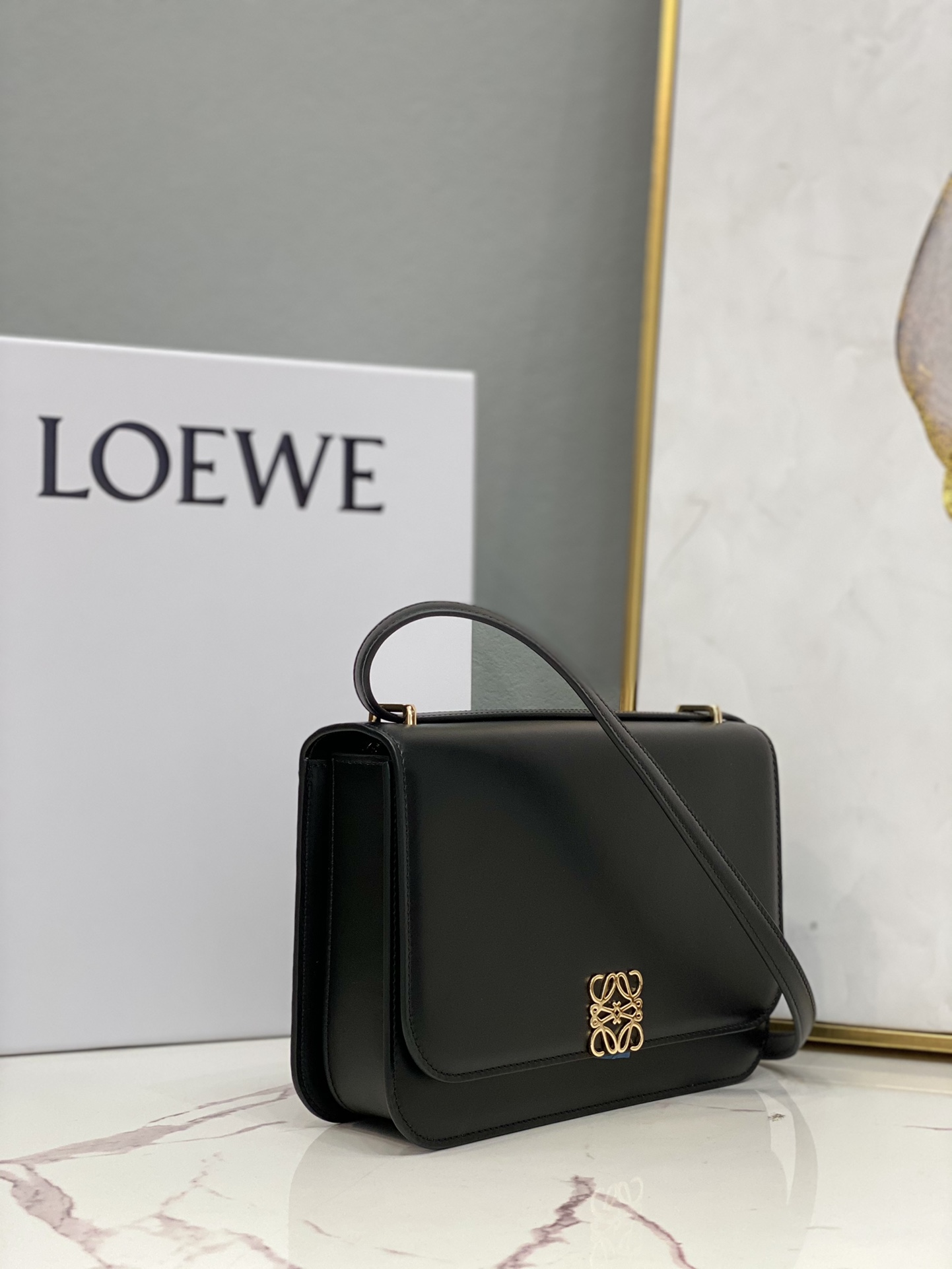 L0ew* Goya Bag Black/White/Brown For Women 8.9in / 22.5cm A896N01X03