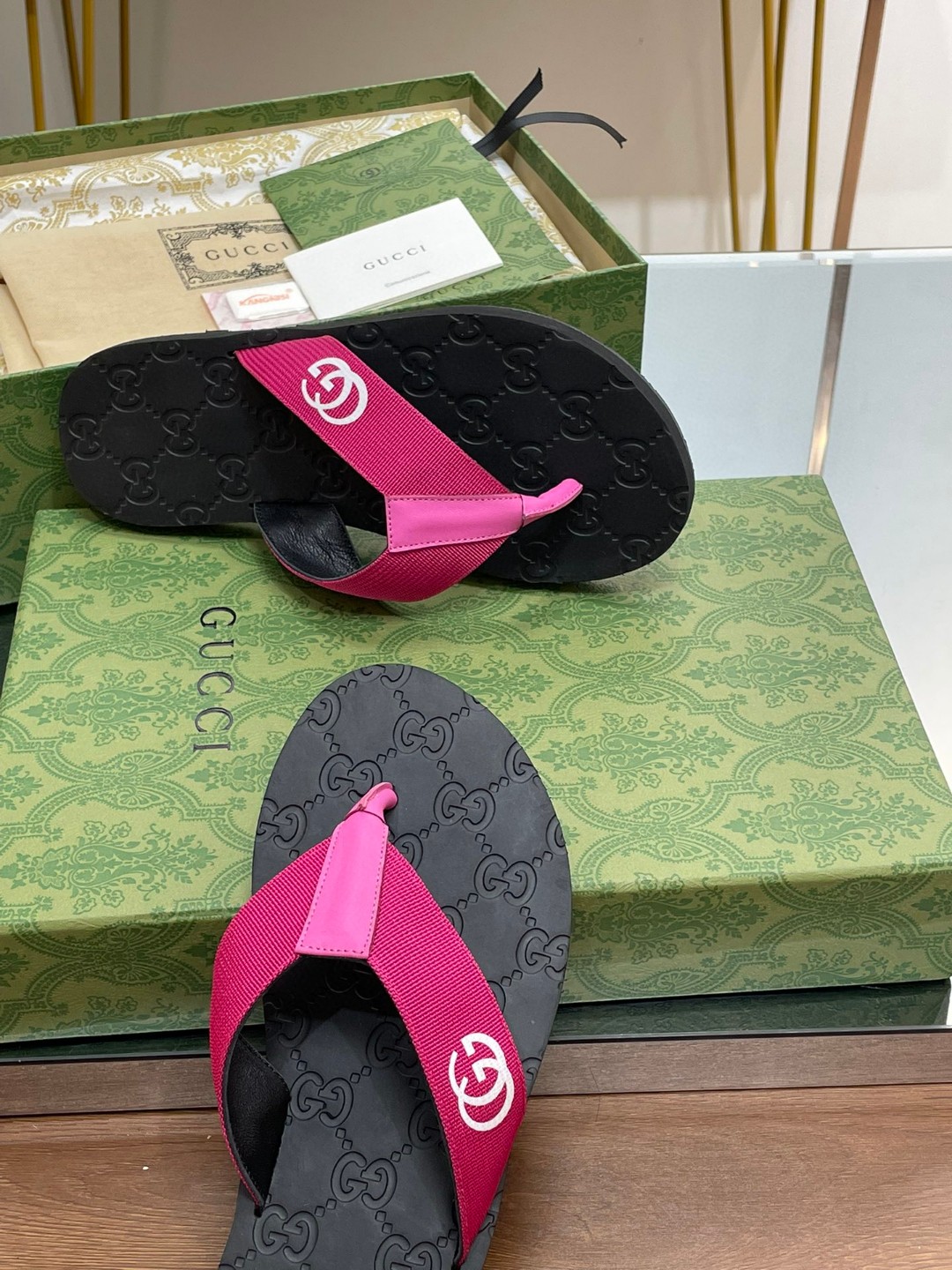 Gvc*1 Thong Sandal Pink For Men