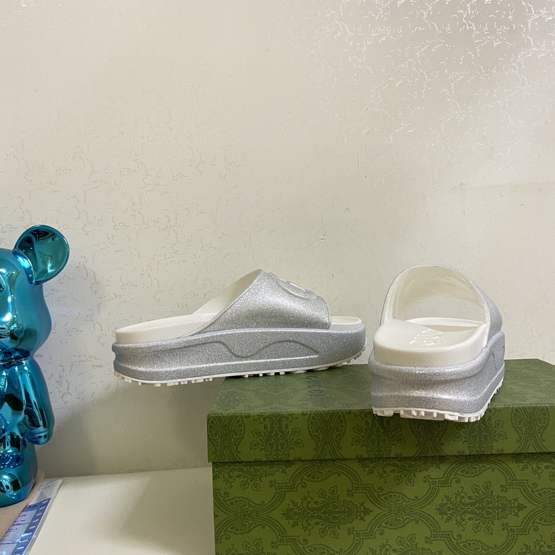 Gvc*1 Interlocking G Slide Sandal Silver For Men