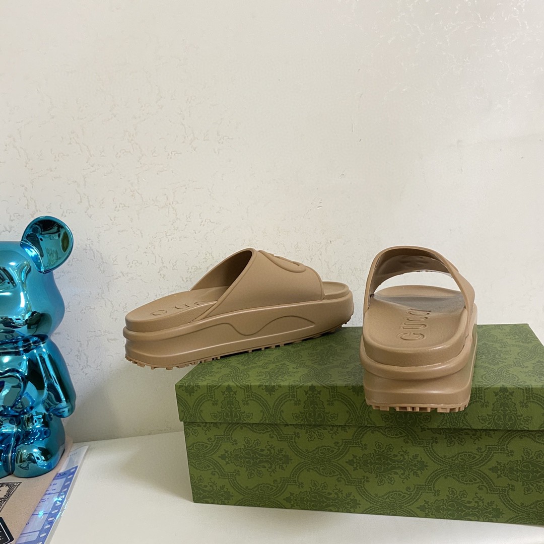 Gvc*1 Interlocking G Slide Sandal Green For Men 692380 JF000 3727