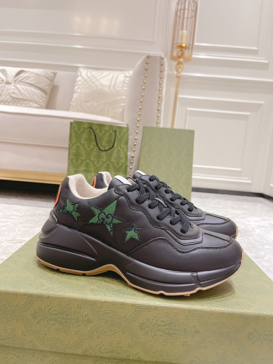 Gvc*1 Rhyton Sneaker With Stars Black For Men 665604 2SHD0 1060