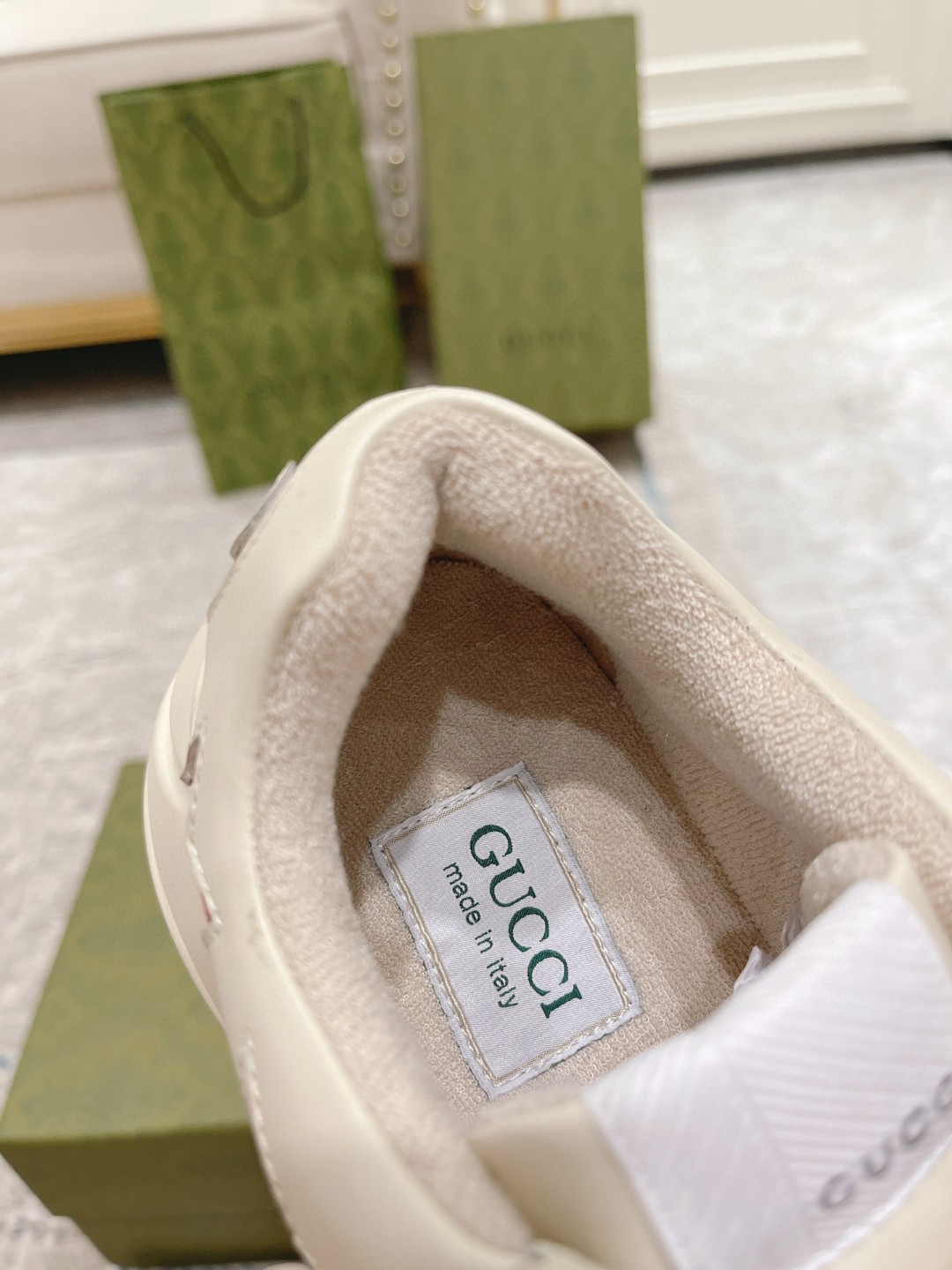 Gvc*1 Rhyton Sneaker With Stars White For Men 664961-2SHC0-9560