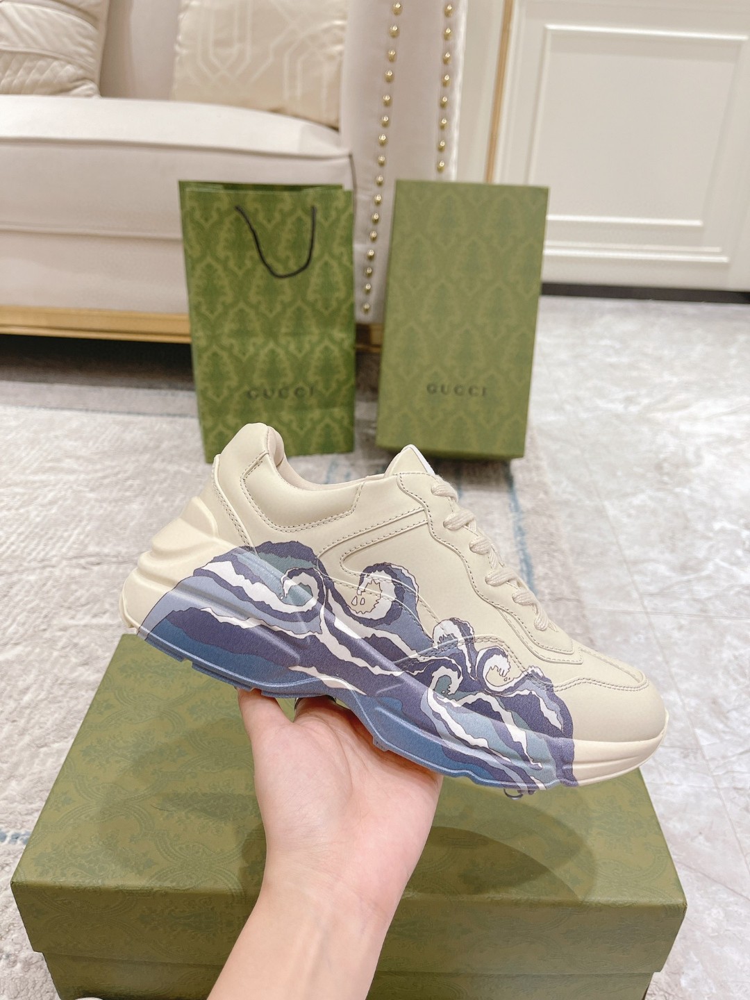 Gvc*1 Rhyton Sneaker With Wave White For Men 576052-DRW00-9522