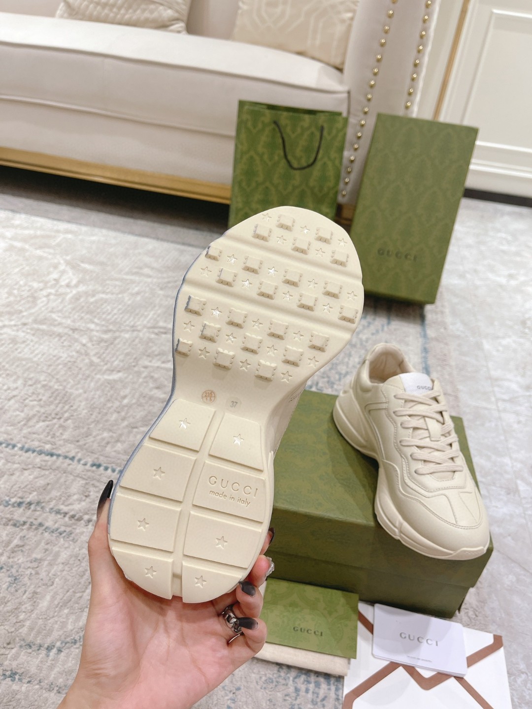 Gvc*1 Rhyton Sneaker With Wave White For Men 576052-DRW00-9522