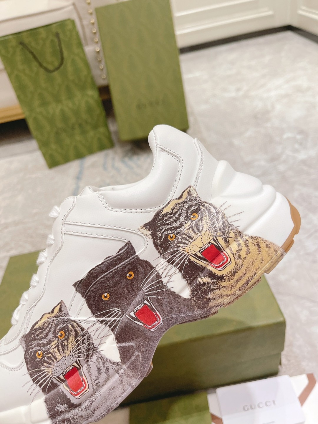 Gvc*1 Rhyton Tiger Sneaker White For Men 576050-DRW00-9014