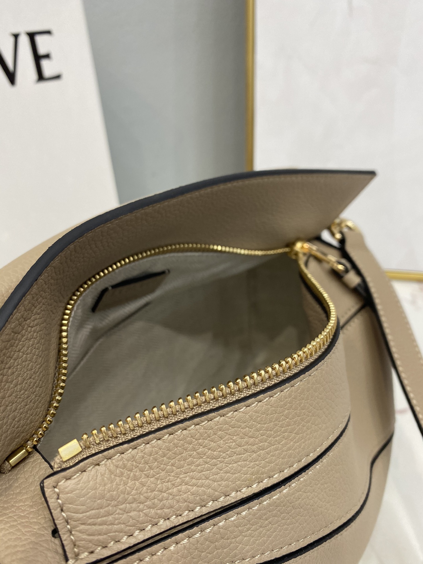 L0ew* Small Puzzle Bag Caramel For Women 9.4in / 24cm