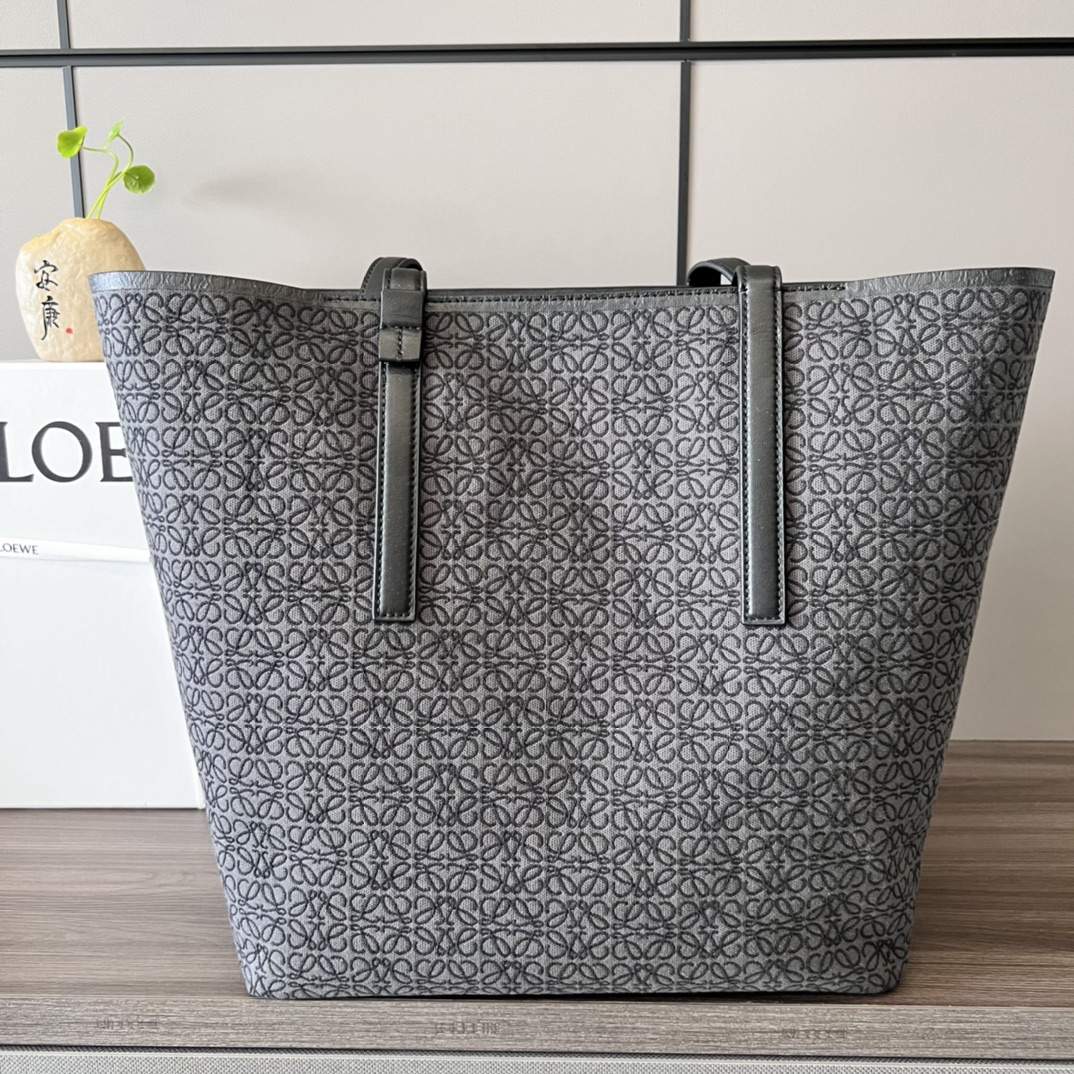 L0ew* T Tote bag in Anagram Black/Grey For Women 18.1in / 46cm B657Z73X03