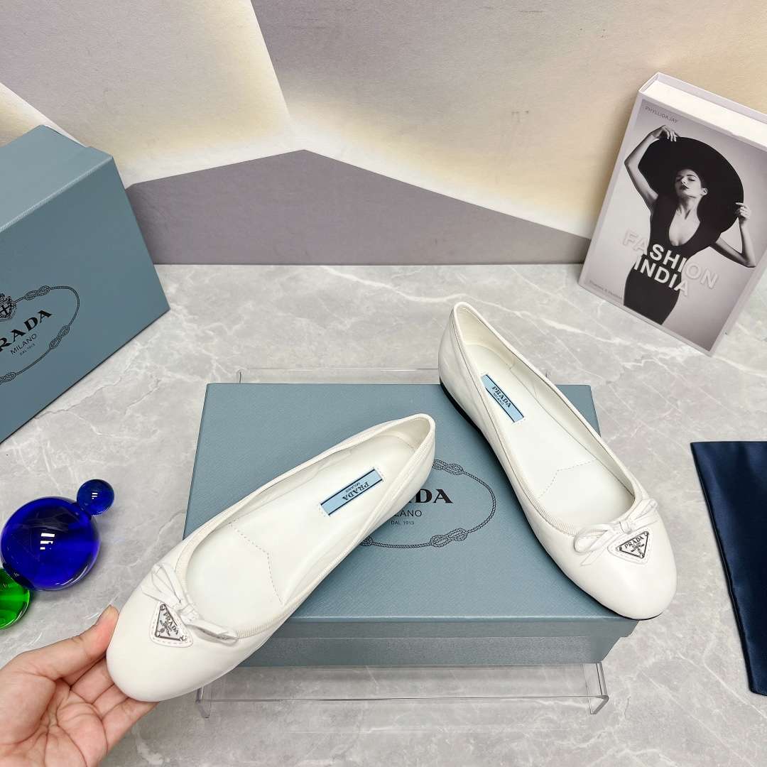 Pra*a Nappa Ballerinas White For Women