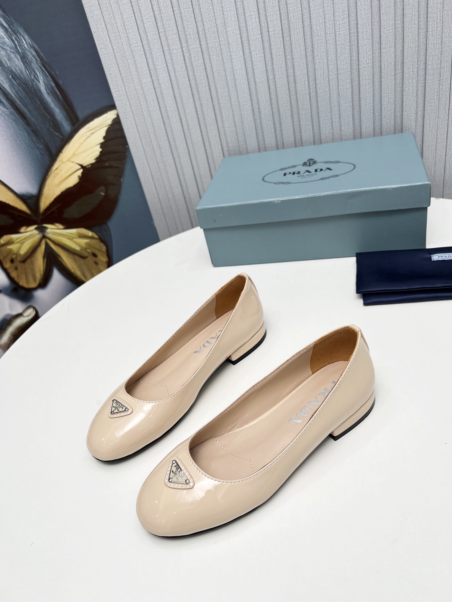 Pra*a Patent Ballerinas Pink For Women